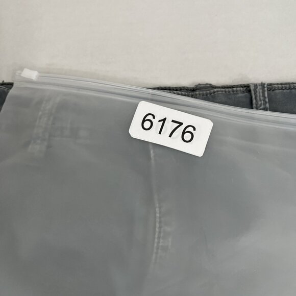 American Eagle Super Stretch Shortie Shorts Size 10 Solid Gray Pockets Zipper - Picture 12 of 12